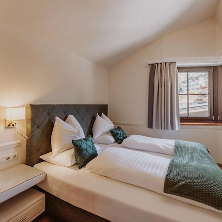 Hotel Gluecksschmiede - Hinterglemm ザールバッハ・ヒンターグレム エクステリア 写真