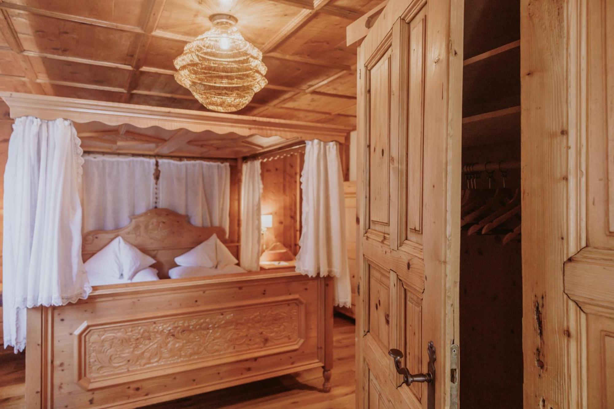 Hotel Gluecksschmiede - Hinterglemm ザールバッハ・ヒンターグレム エクステリア 写真