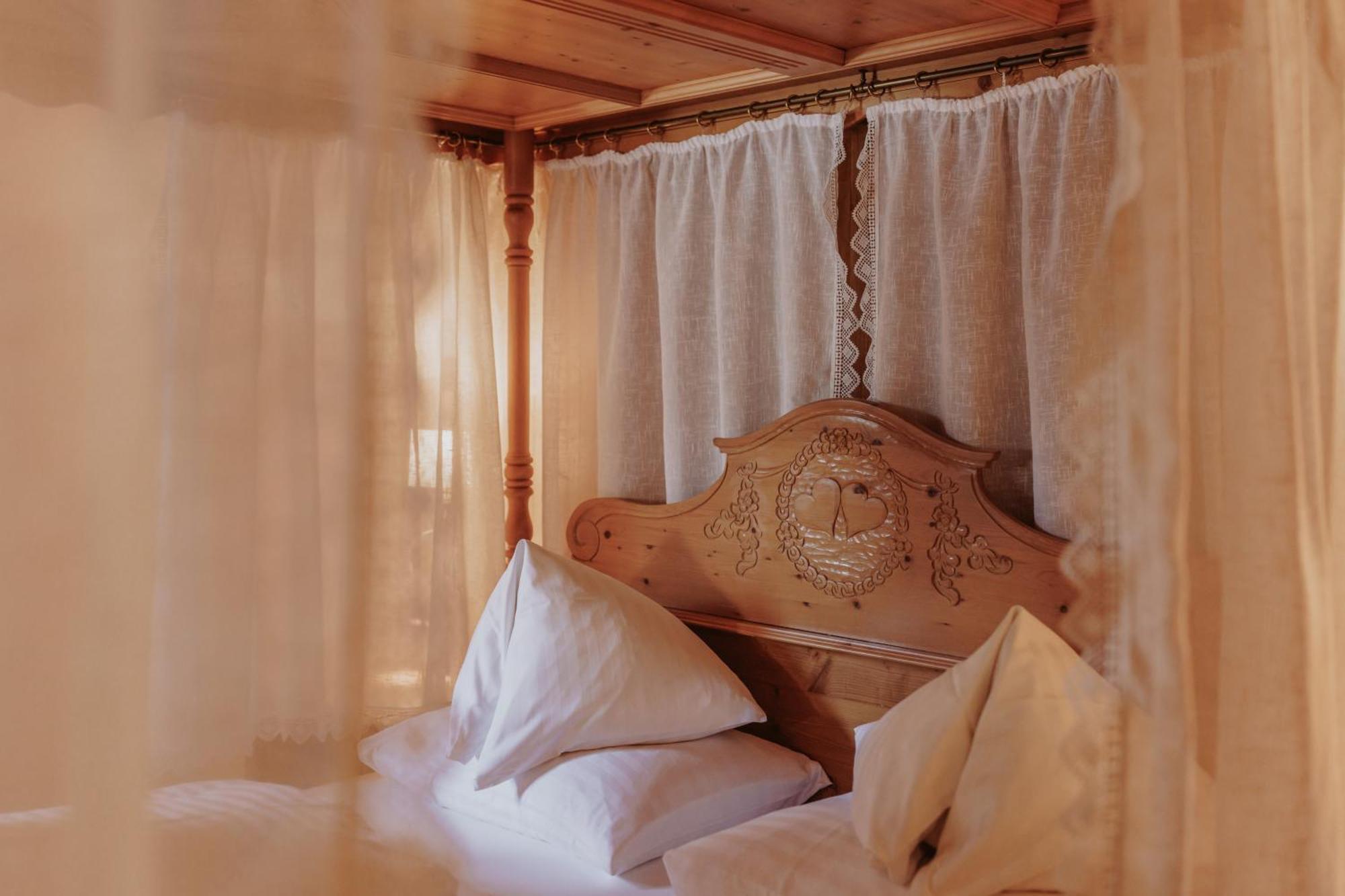 Hotel Gluecksschmiede - Hinterglemm ザールバッハ・ヒンターグレム エクステリア 写真