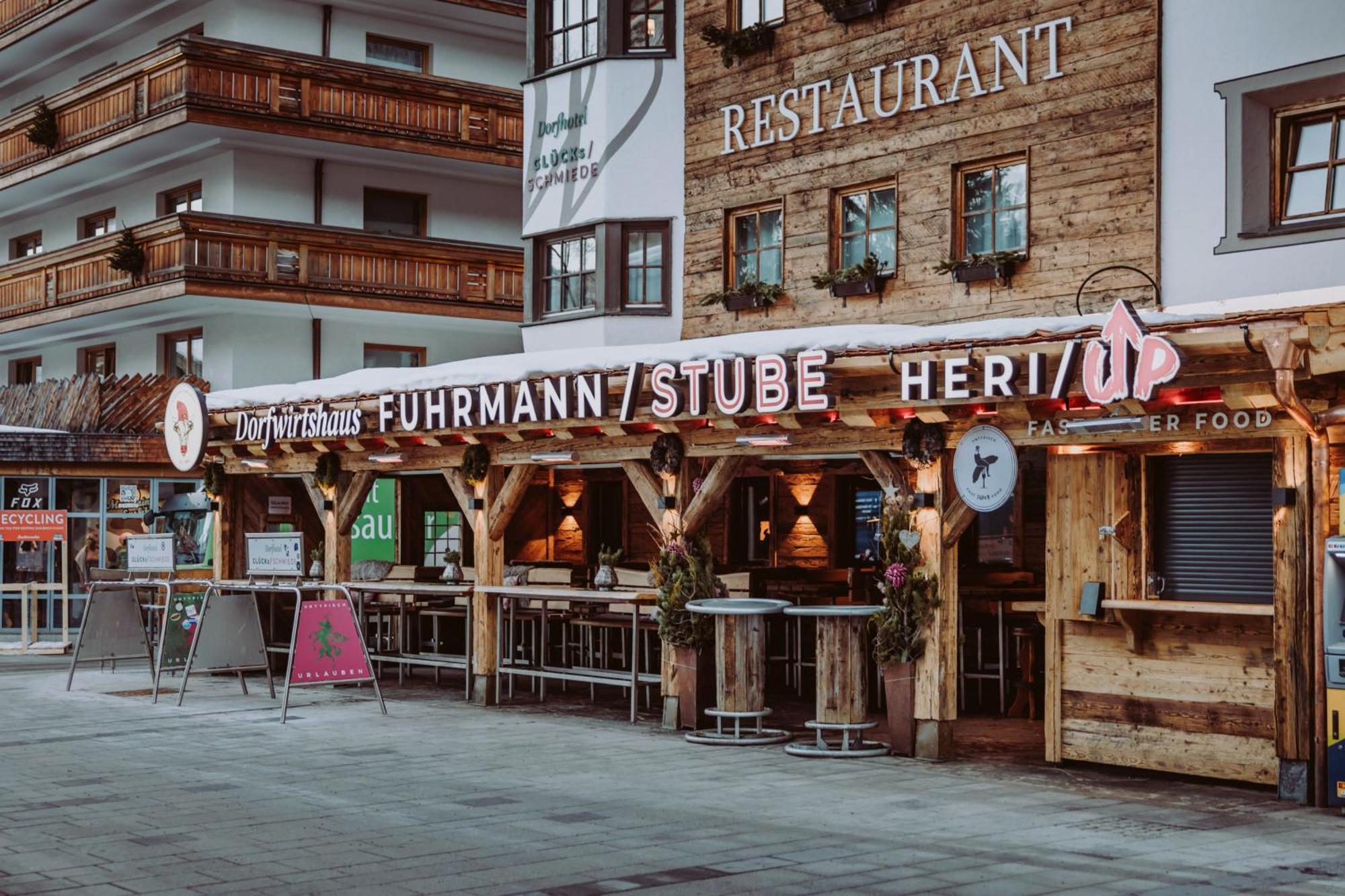 Hotel Gluecksschmiede - Hinterglemm ザールバッハ・ヒンターグレム エクステリア 写真