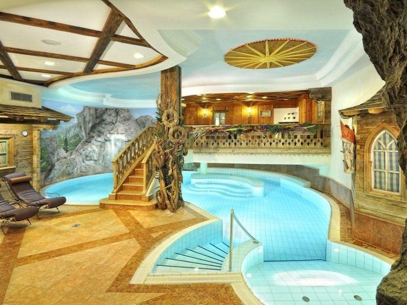 Hotel Gluecksschmiede - Hinterglemm ザールバッハ・ヒンターグレム エクステリア 写真
