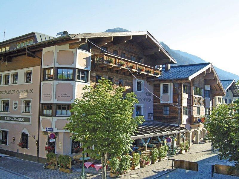 Hotel Gluecksschmiede - Hinterglemm ザールバッハ・ヒンターグレム エクステリア 写真